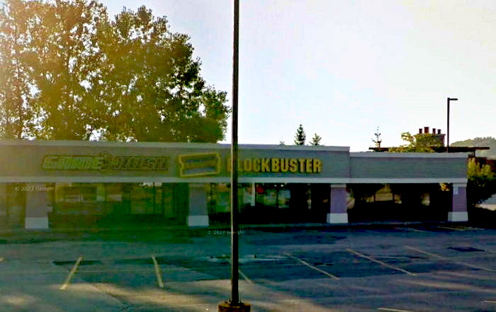 Blockbuster Video - Grand Rapids - 5200 Northland Dr Ne